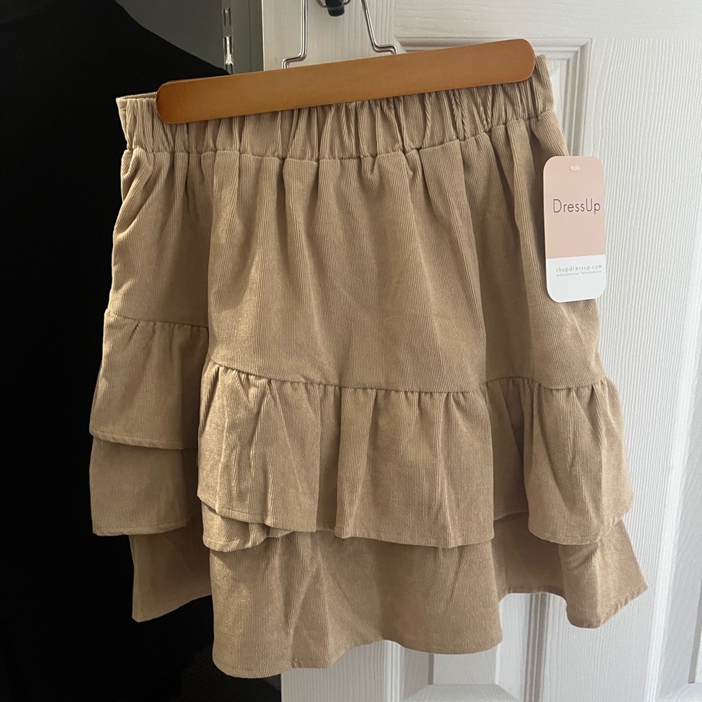 NWT corduroy ruffle skirt